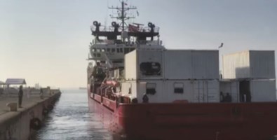 Ocean Viking, i 176 migranti soccorsi sbarcheranno a Taranto
